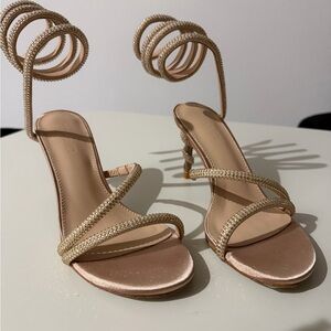 Elegant Gold Strappy Women's Sandals